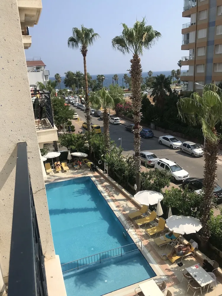Junior Suite Partial Sea View