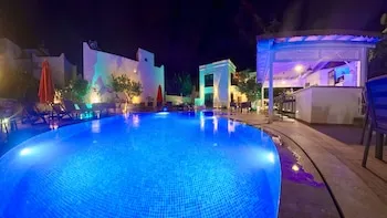 Derin Suit Otel