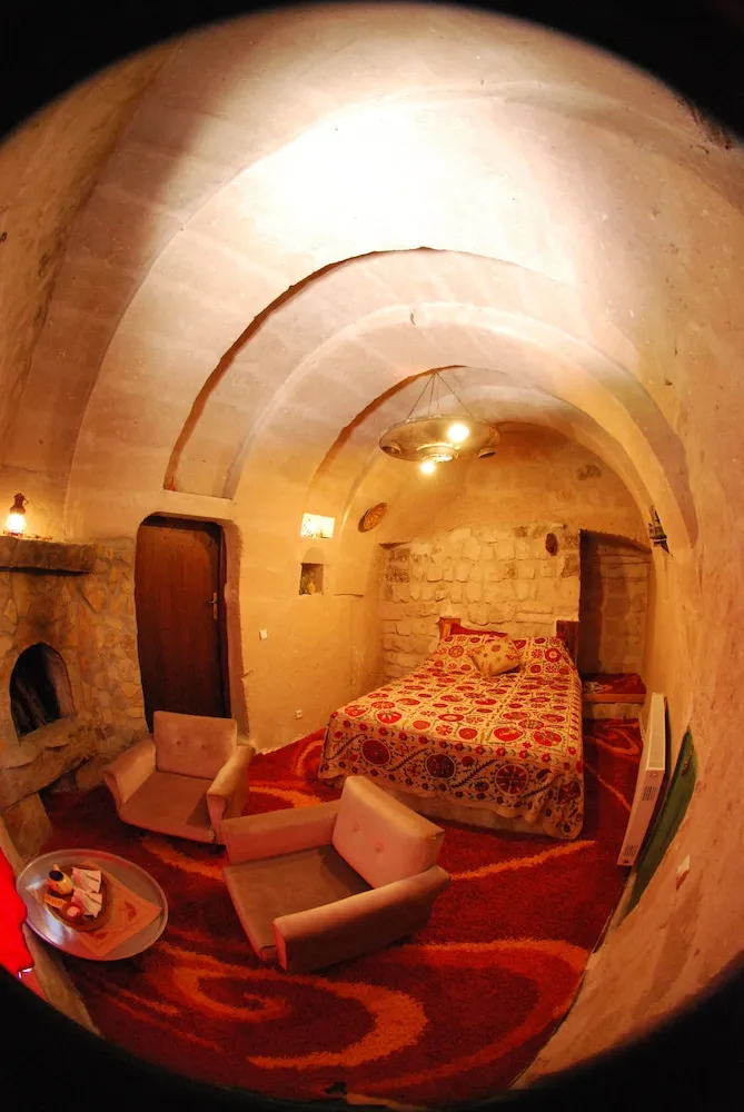 Standard Cave Room