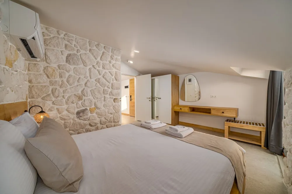 Çatı Katı Süiti (Penthouse)