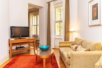 Tomtom Suites - Özel Sınıf