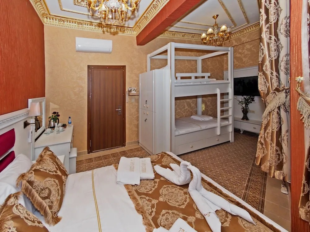 Junior Dört Kişilik Oda