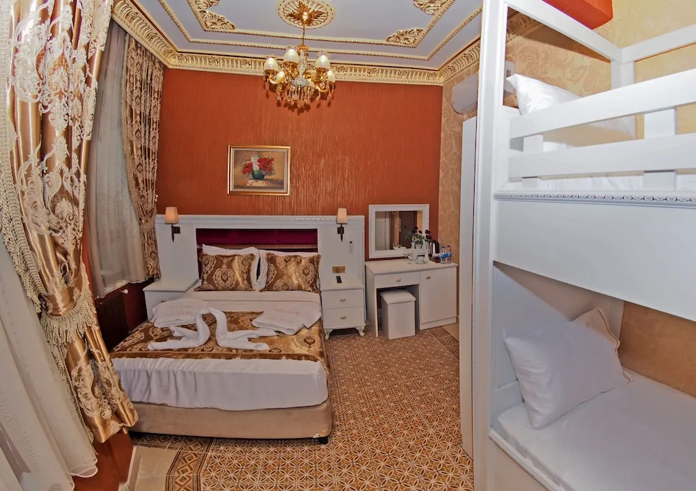 Junior Dört Kişilik Oda