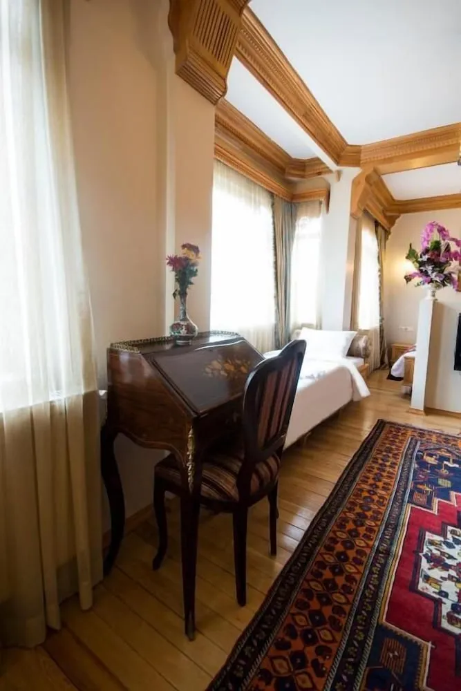 Deluxe Dört Kişilik Oda