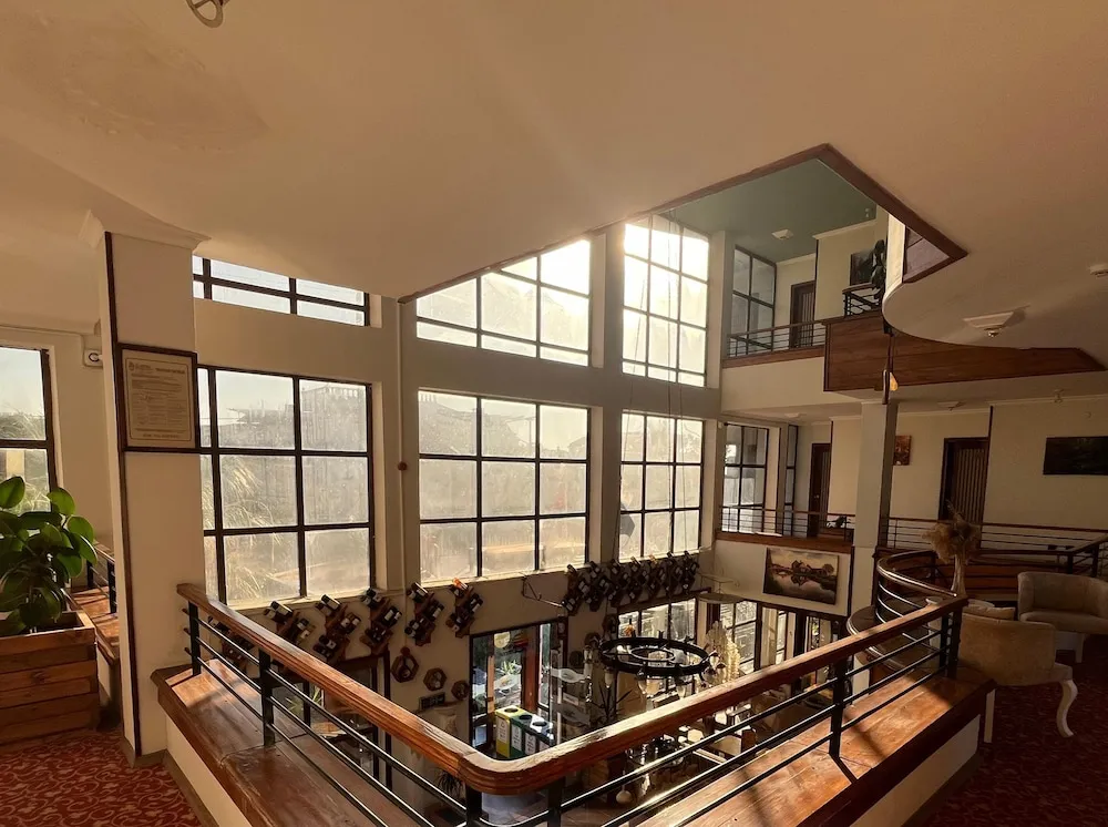 Tek Büyük Yataklı Oda, Sigara İçilmez, Deniz Manzaralı