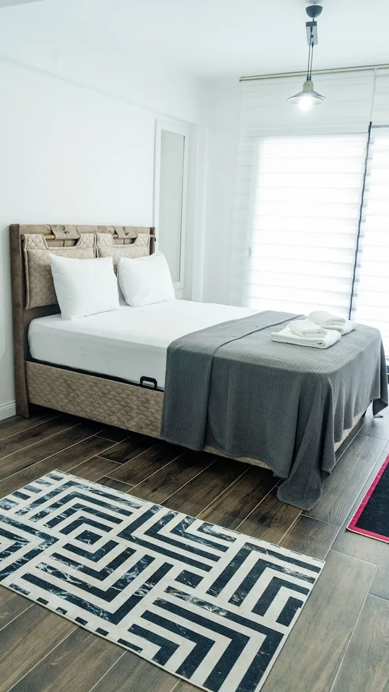 Deluxe Tek Büyük Yataklı Oda, Balkon, Şehir Manzaralı