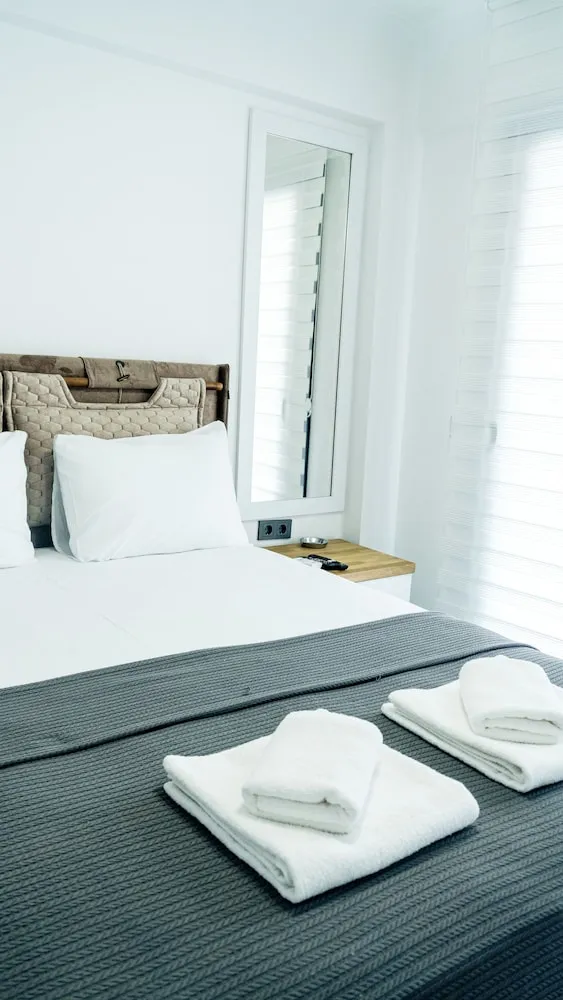 Deluxe Tek Büyük Yataklı Oda, Balkon, Şehir Manzaralı