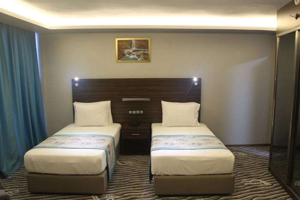 Deluxe İki Ayrı Yataklı Oda