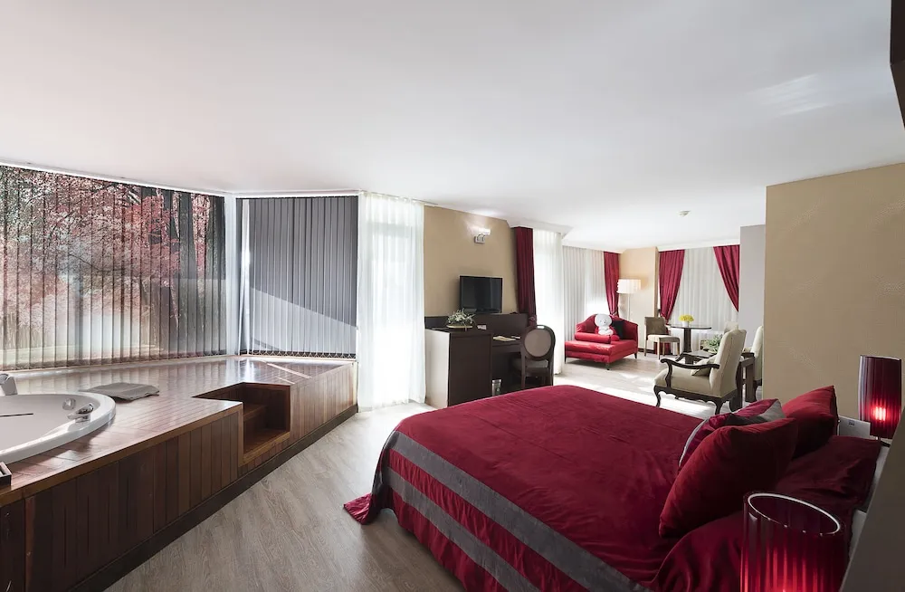 Suite with Jacuzzi