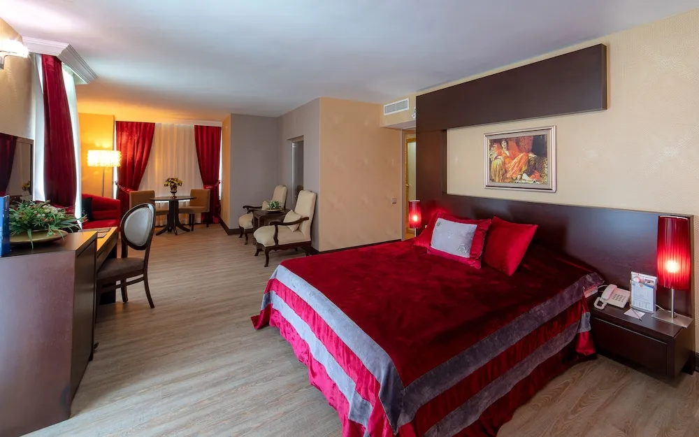 Suite with Jacuzzi