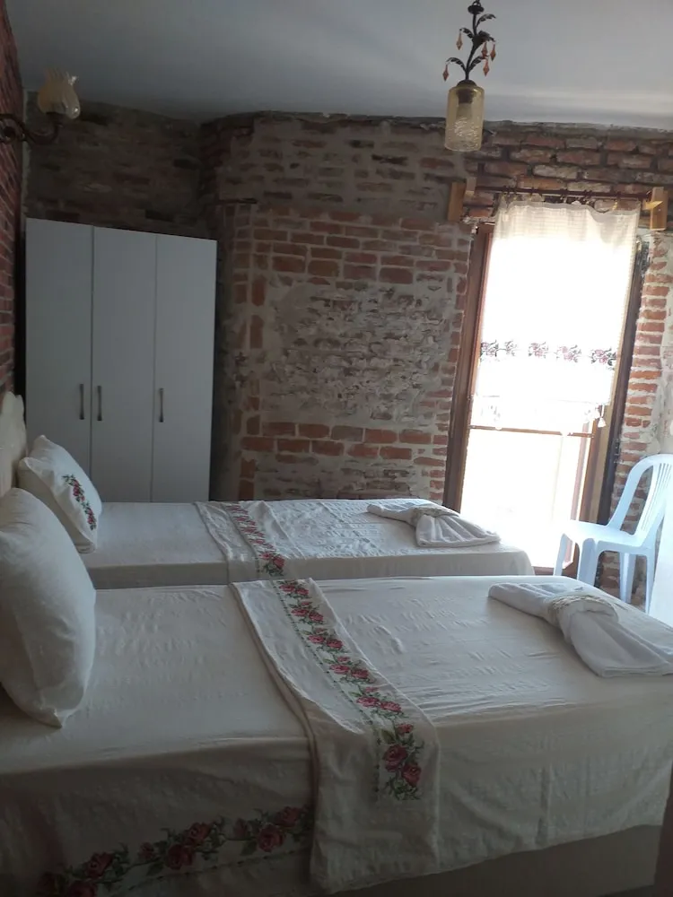 İki Ayrı Yataklı Oda