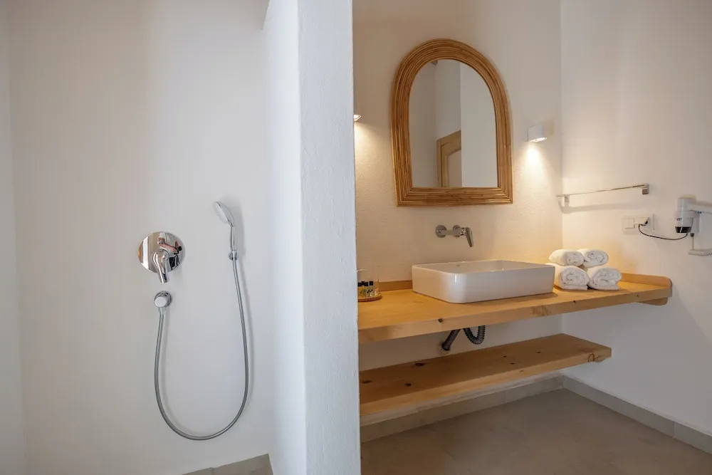 Luxury Tek Büyük Yataklı Oda
