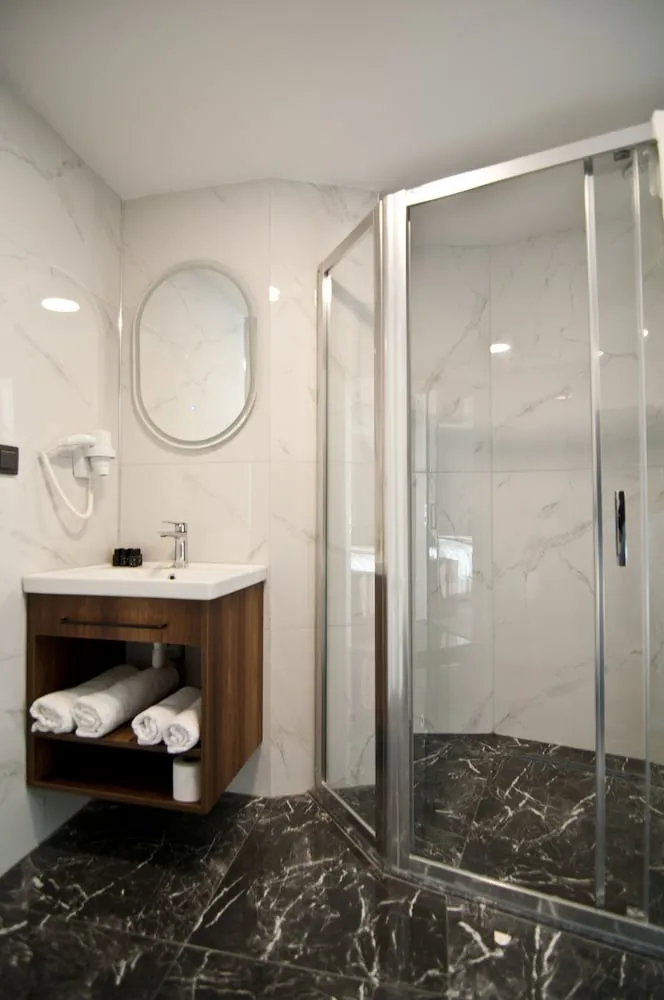 Deluxe Tek Büyük veya İki Ayrı Yataklı Oda, Şehir Manzaralı