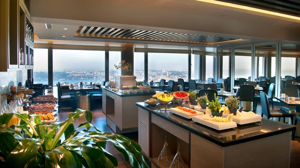 Family Suite, Lounge Access