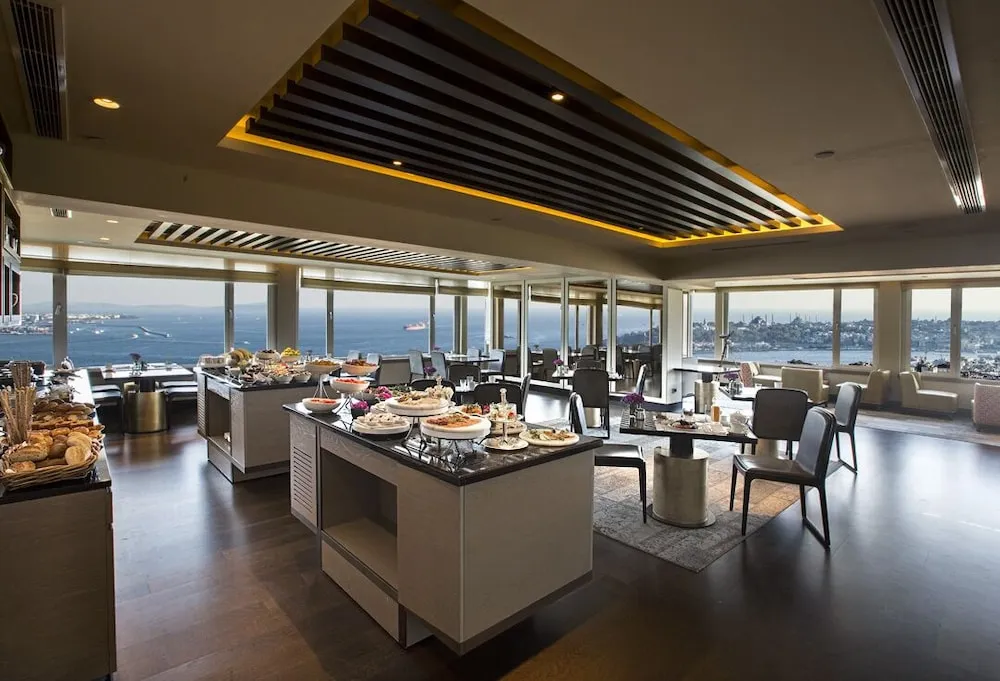 Family Suite, Lounge Access