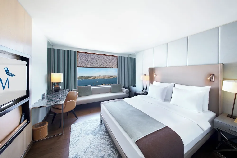 Deluxe Room Bosphorus view