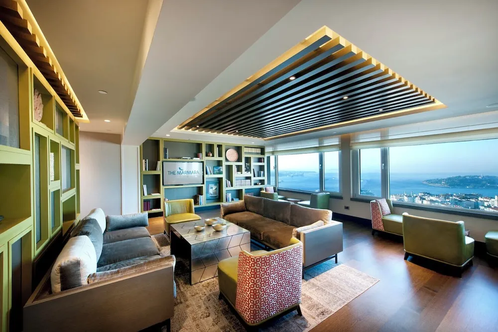 Club Corner Bosphorus View, Lounge Access