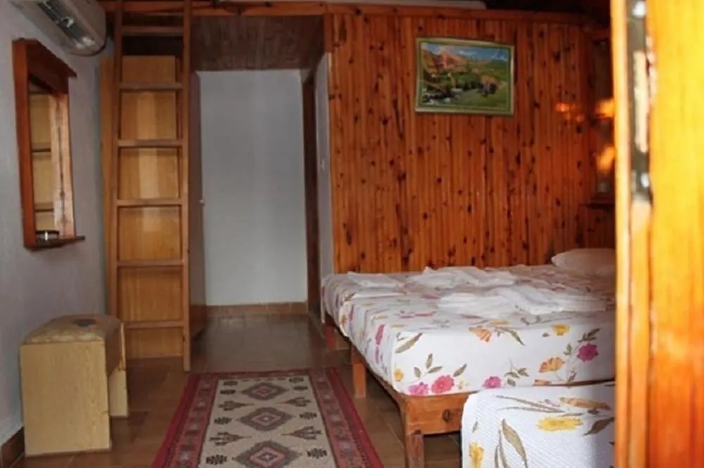 Bungalov (Triple)