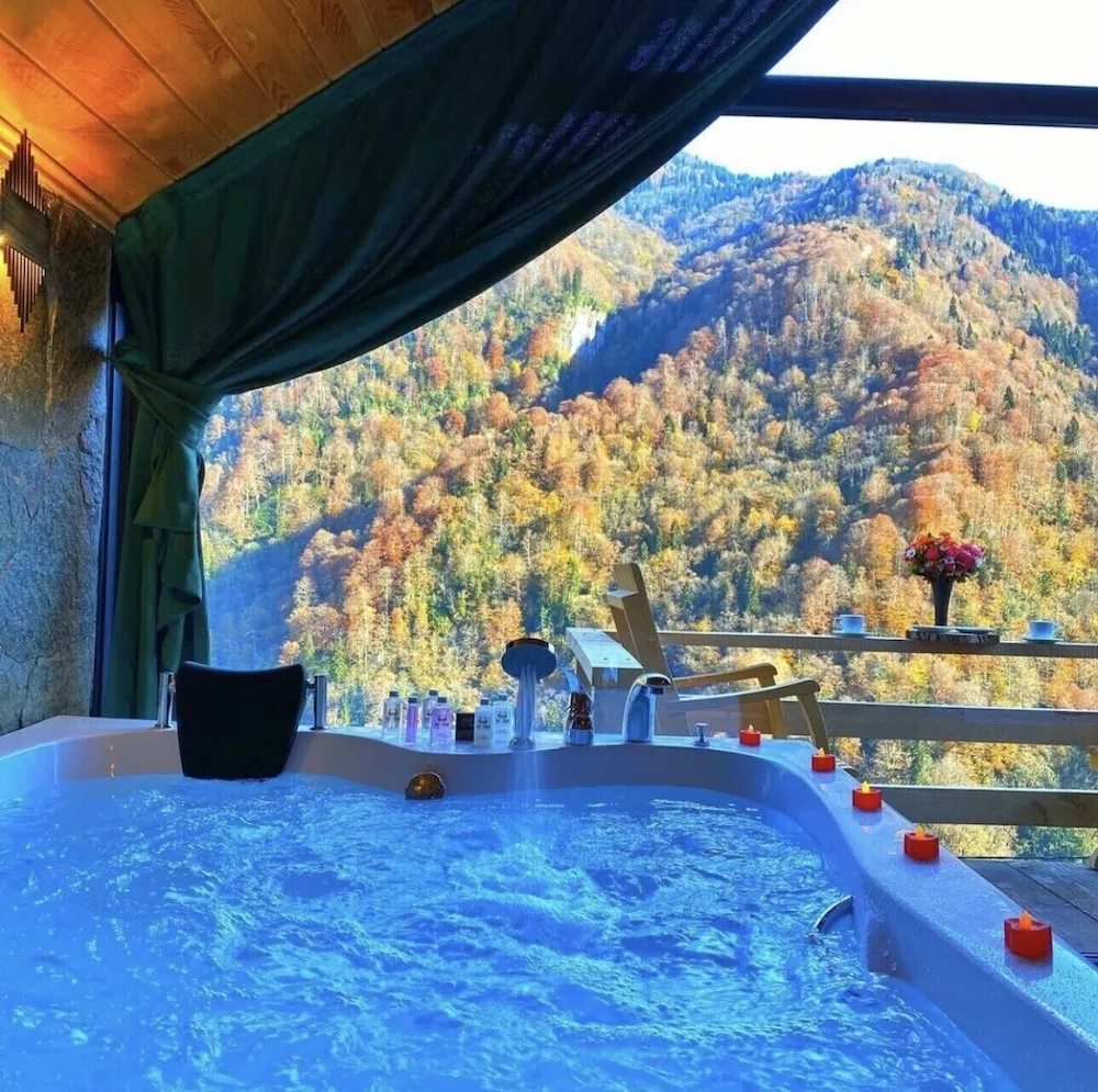 Romantic Stüdyo, Dağ Manzaralı