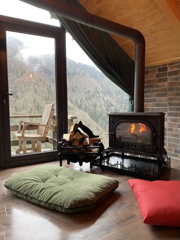 Romantic Stüdyo, Dağ Manzaralı