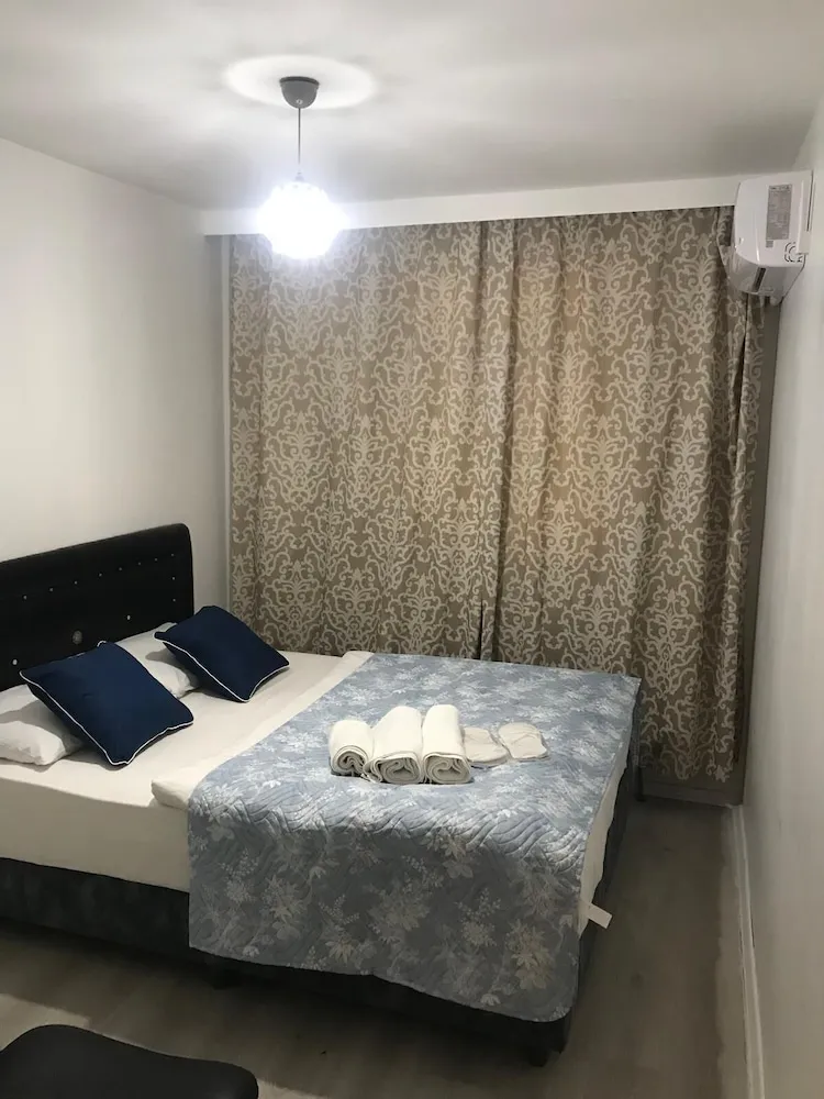 Standard Tek Büyük Yataklı Oda