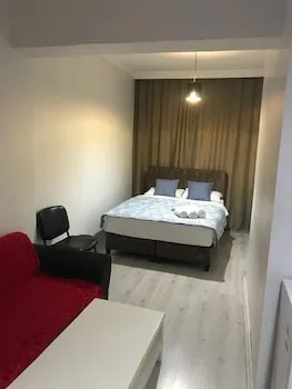 GARDEN SUITE HOTEL