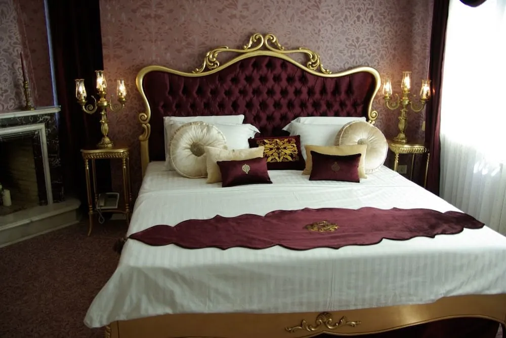 Royal Süit, Havuz Manzaralı