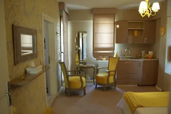 Parla Viens Suites
