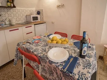 Rundanina Village Life Studio