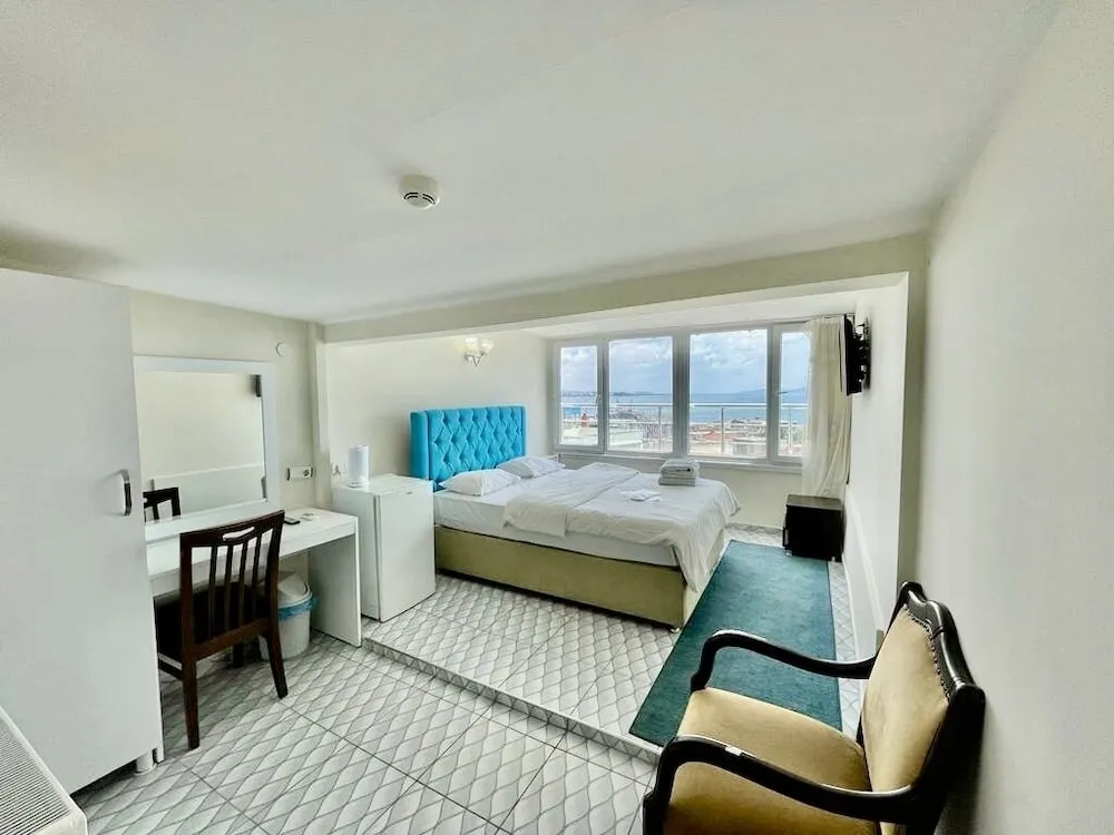 Standard Tek Büyük Yataklı Oda