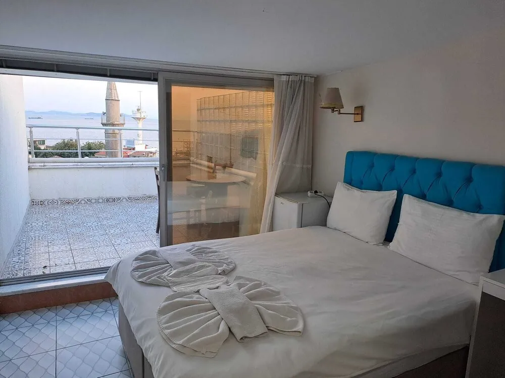 Standard Tek Büyük Yataklı Oda