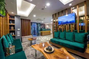 Bizim Otel