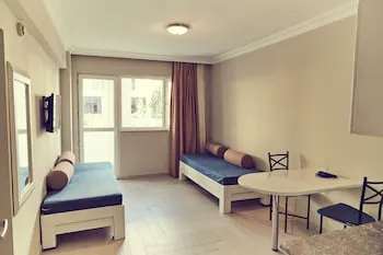 Two Seas Hotel