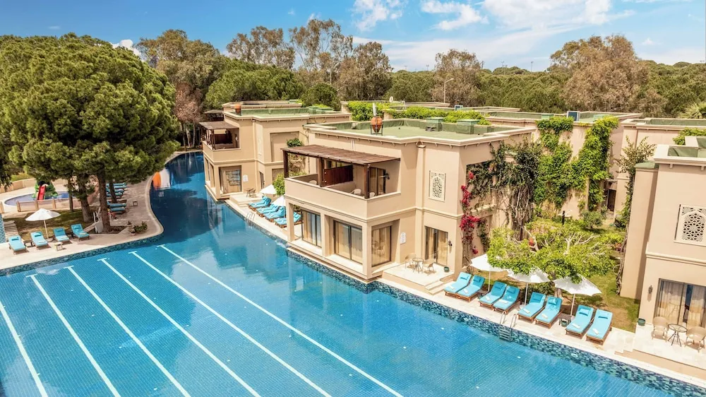 Ginger Villa