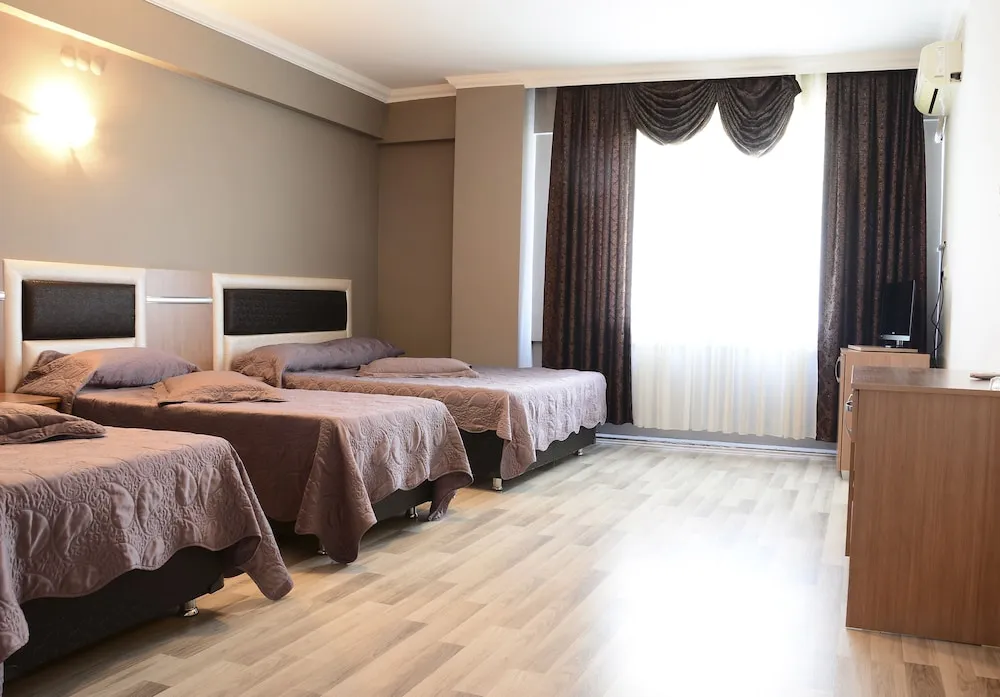 Standard Dört Kişilik Oda