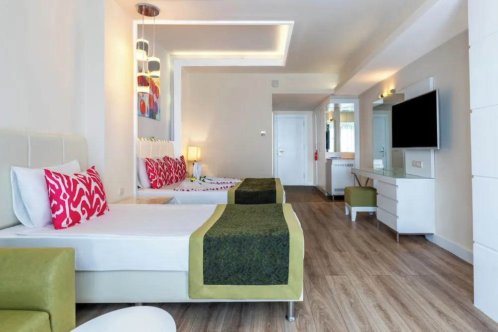 Triple Land View Room 3+1