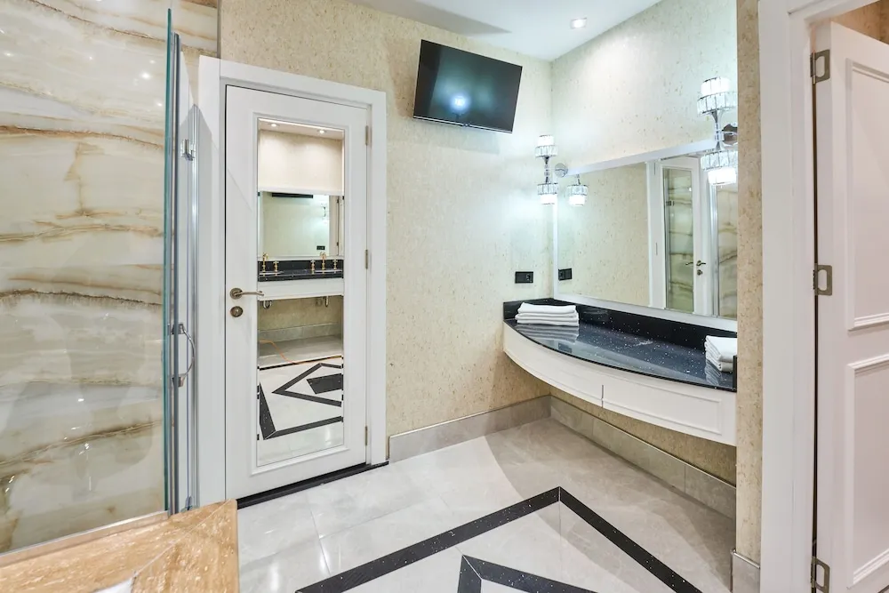 Diamond Room