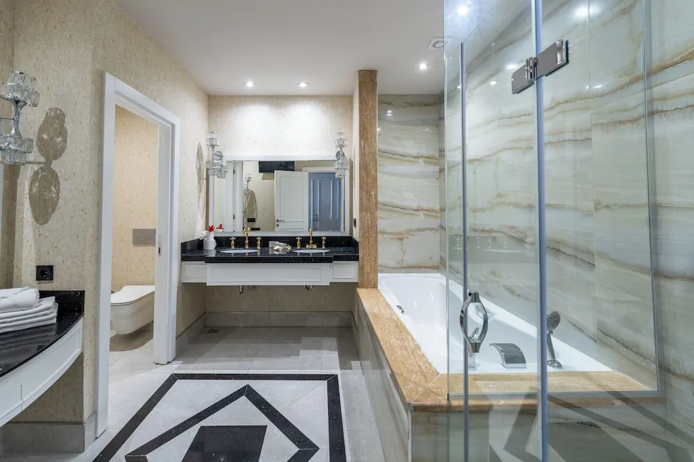 Diamond Room