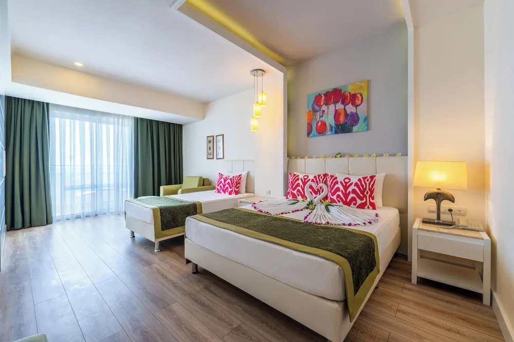Triple Sea View Room 3+1