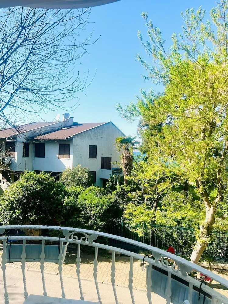 Deluxe Oda, Balkon
