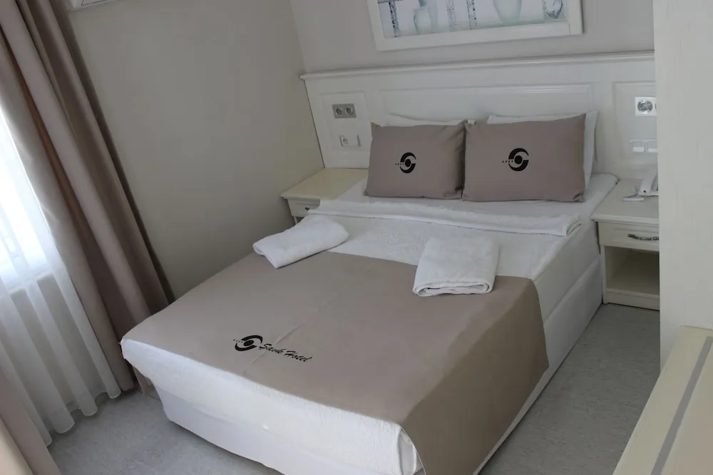 Triple Room Partial sea view