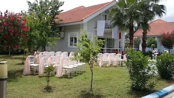 Realty Best Villas