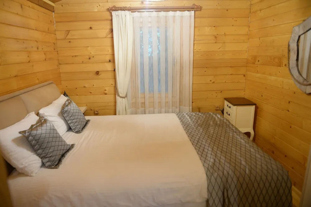Standard Bungalov, 1 Büyük (Queen) Boy Yatak, Bahçe Manzaralı