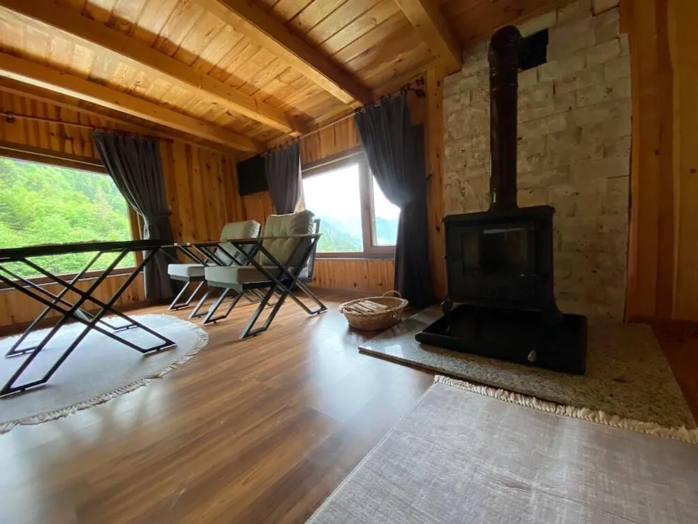 Design Tek Büyük Yataklı Oda, 1 Büyük (Queen) Boy Yatak, Sigara İçilmez