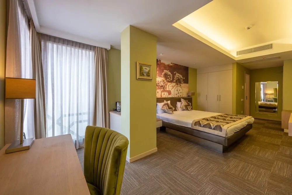 Deluxe Tek Büyük Yataklı Oda, Şehir Manzaralı