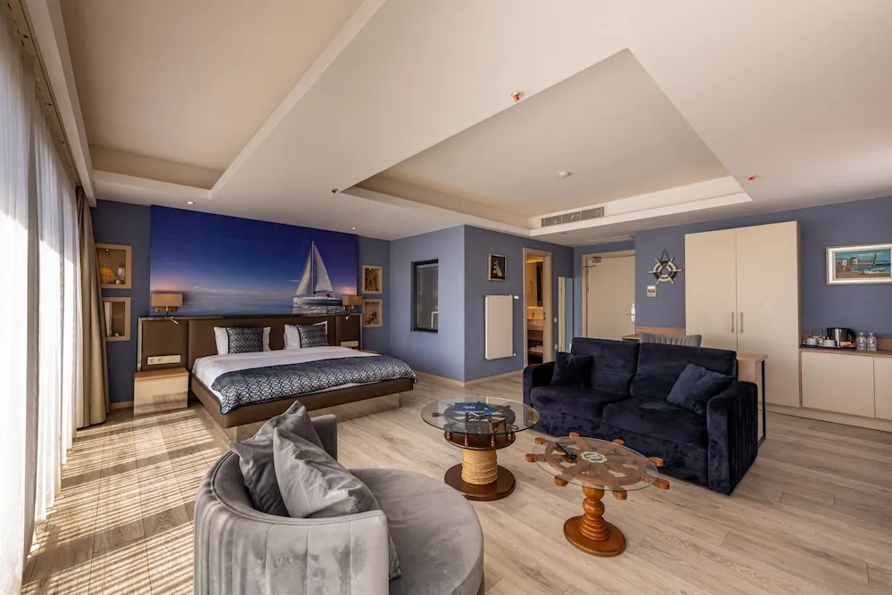 Luxury Tek Büyük Yataklı Oda, Deniz Manzaralı