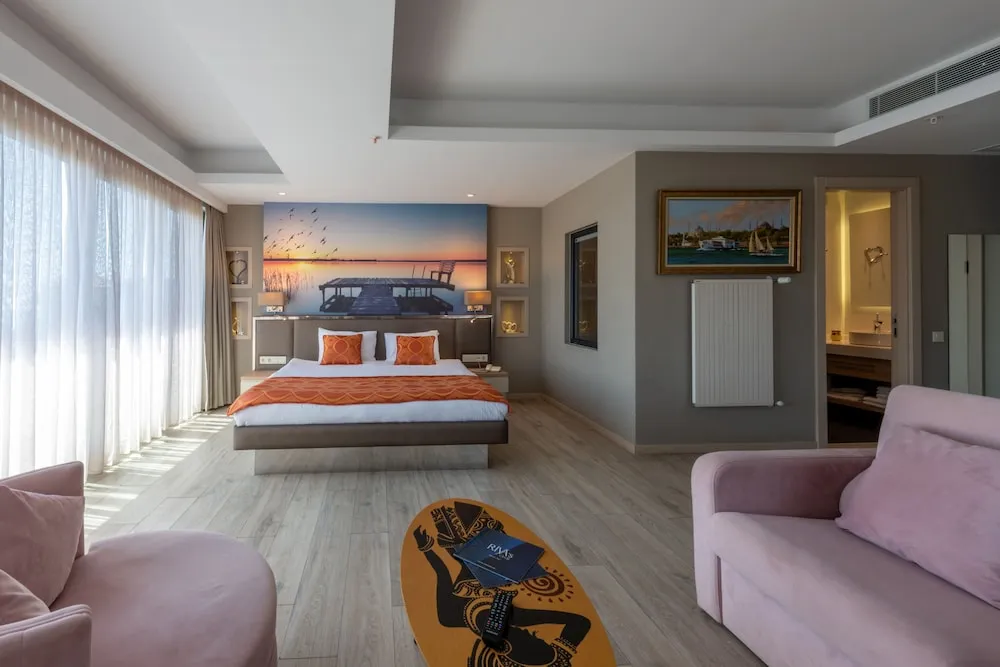 Luxury Tek Büyük Yataklı Oda, Deniz Manzaralı
