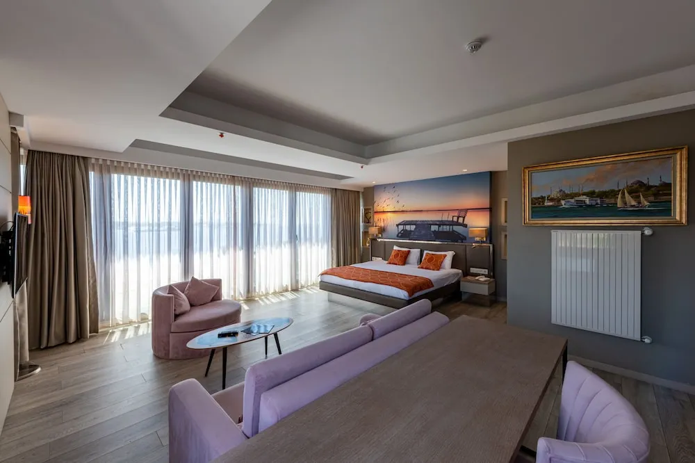 Luxury Tek Büyük Yataklı Oda, Deniz Manzaralı