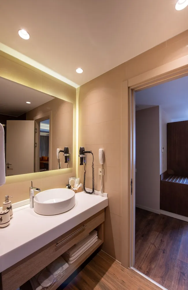 Luxury Tek Büyük Yataklı Oda, Deniz Manzaralı