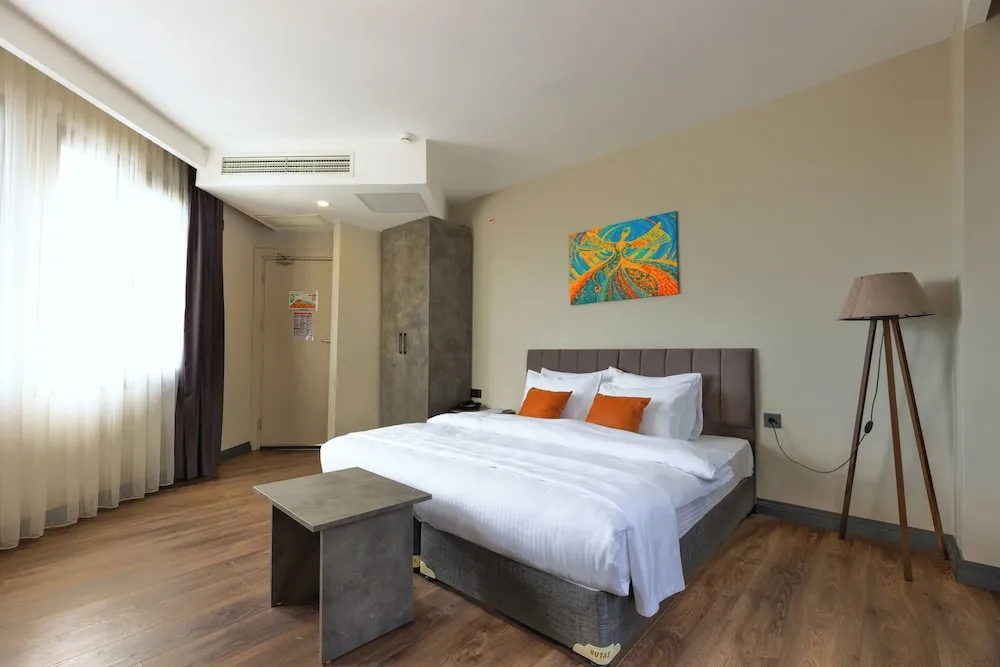 Deluxe Tek Büyük Yataklı Oda, Sigara İçilmez